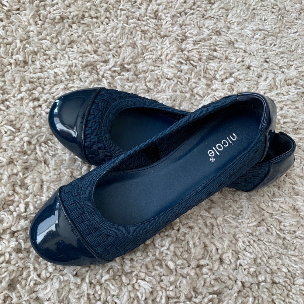 Nicole black flats